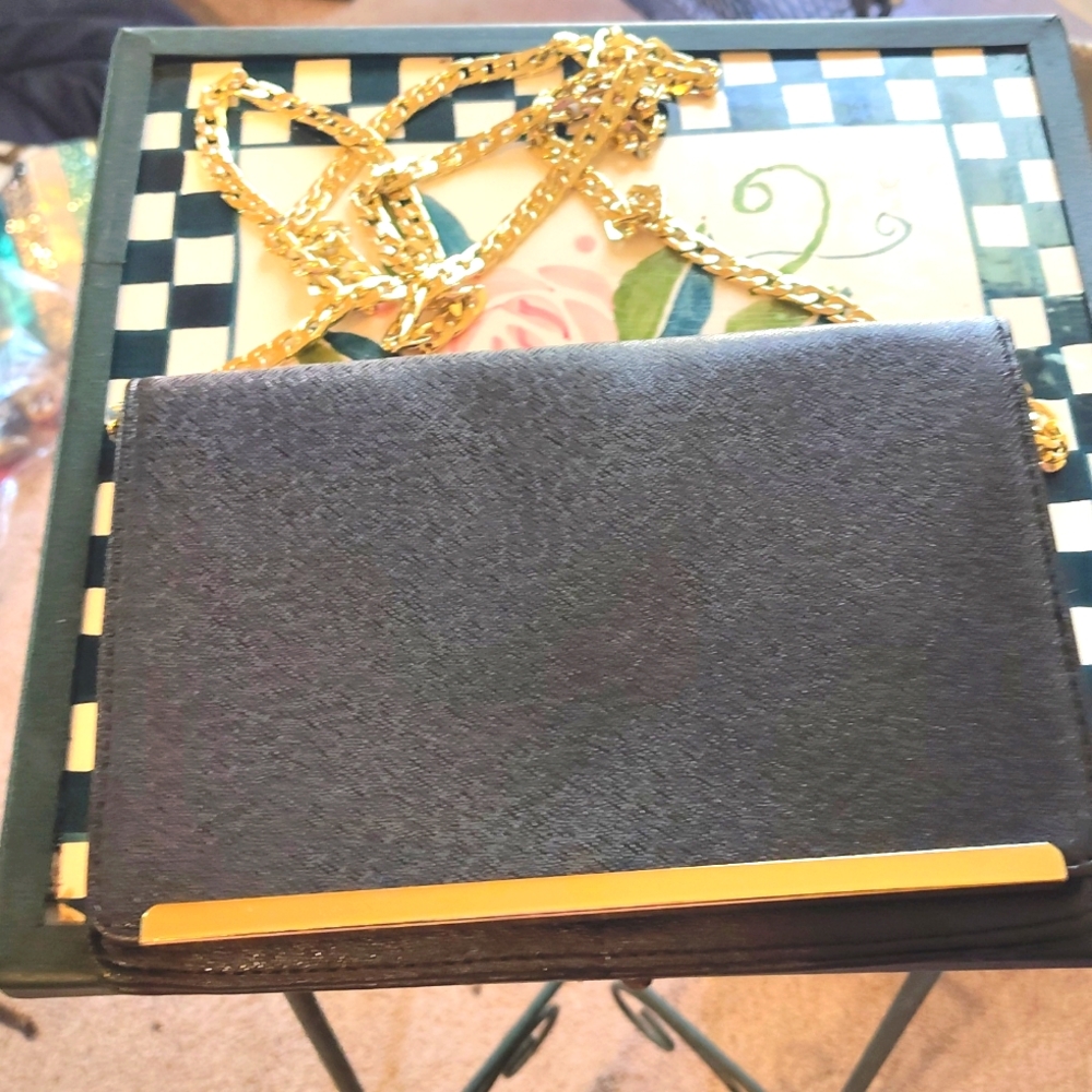 Purse - Picture 2 of 6